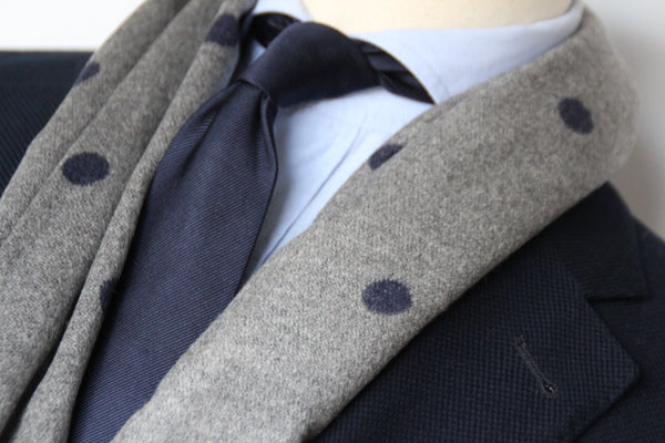 NAVY/GRAYCLASSIC SCARF