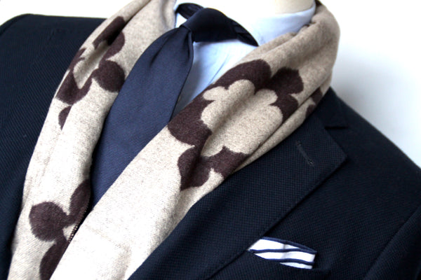 BROWN/BEIGE MEDALLIONS SCARF