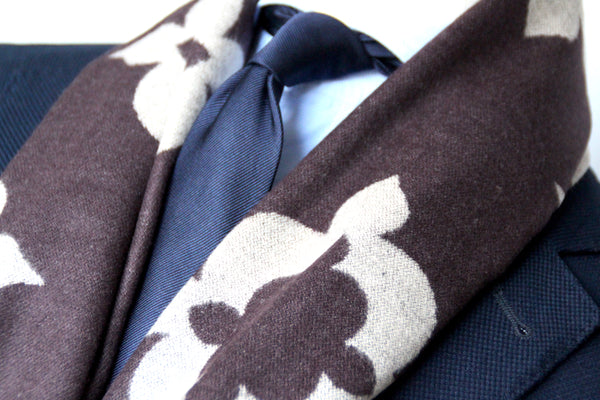 BROWN/BEIGE MEDALLIONS SCARF
