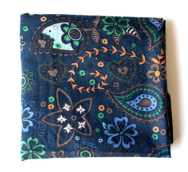 NAVY FLOWERS SCARF